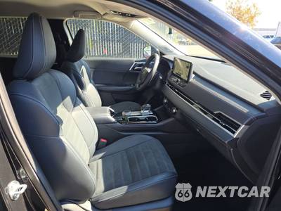 2025 Mitsubishi Outlander SE - zdjęcie 8 z 29 - miniatura