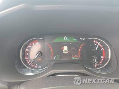 2025 Toyota RAV4 LE - zdjęcie 12 z 25 - miniatura