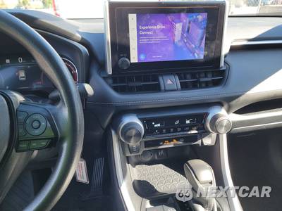 2025 Toyota RAV4 LE - zdjęcie 11 z 28 - miniatura