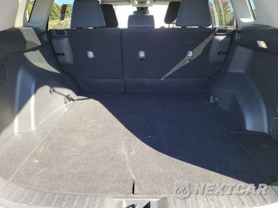 2025 Toyota RAV4 LE - zdjęcie 16 z 28 - miniatura