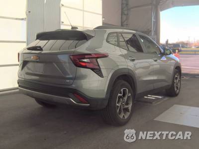 2025 Chevrolet Trax LT - zdjęcie 4 z 35 - miniatura