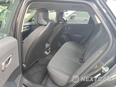 2025 Kia K4 LXS - zdjęcie 13 z 37 - miniatura