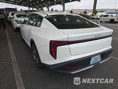 2025 Kia K4 LXS - zdjęcie 6 z 35 - miniatura