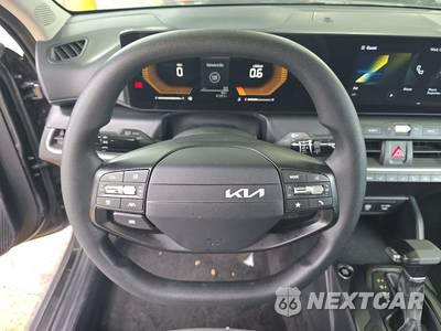 2025 Kia K4 LXS - zdjęcie 10 z 37 - miniatura
