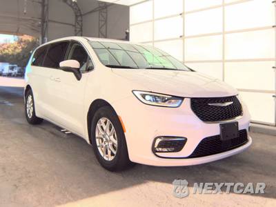2023 Chrysler Pacifica Touring L 121.6" WB - zdjęcie 3 z 32 - miniatura