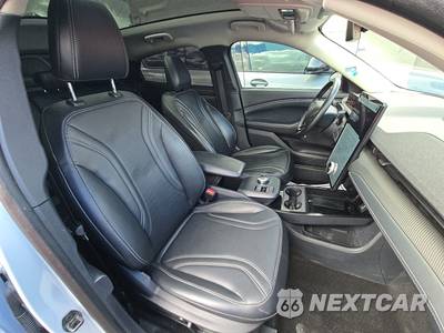 2023 Ford Mustang Mach-E Premium - zdjęcie 8 z 23 - miniatura