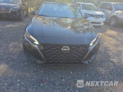 2023 Nissan Altima SR - zdjęcie 2 z 22 - miniatura