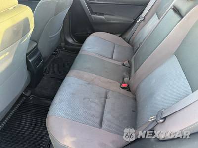 2018 Toyota Corolla LE Sedan - zdjęcie 14 z 15 - miniatura