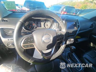 2019 Jeep Cherokee Latitude Plus - zdjęcie 5 z 20 - miniatura