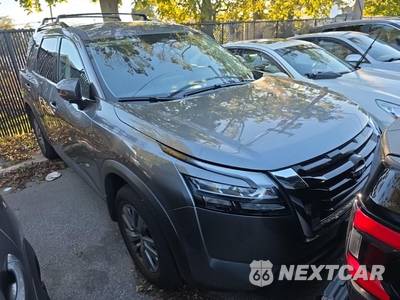 2024 Nissan Pathfinder SV - zdjęcie 3 z 23 - miniatura