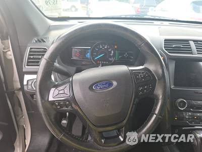 2018 Ford Explorer XLT - zdjęcie 10 z 25 - miniatura