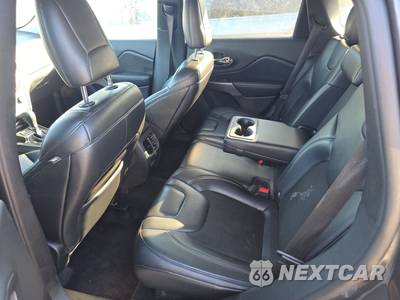 2019 Jeep Cherokee Latitude Plus - zdjęcie 13 z 25 - miniatura
