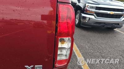 2007 Nissan Frontier XE Extended Cab Medium Bed - zdjęcie 30 z 32 - miniatura