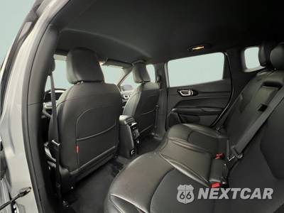 2025 Jeep Compass Trailhawk - zdjęcie 23 z 41 - miniatura