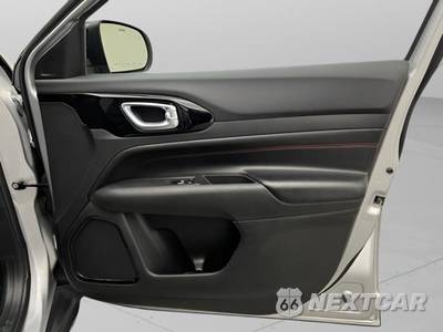 2025 Jeep Compass Trailhawk - zdjęcie 31 z 41 - miniatura
