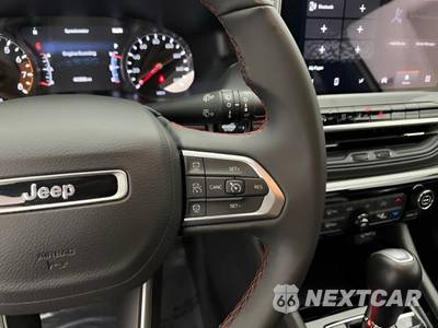 2025 Jeep Compass Trailhawk - zdjęcie 23 z 48 - miniatura