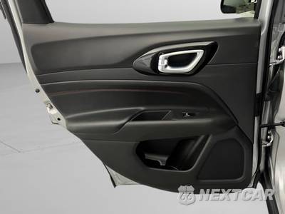 2025 Jeep Compass Trailhawk - zdjęcie 39 z 48 - miniatura
