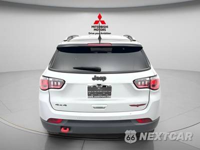 2025 Jeep Compass Trailhawk - zdjęcie 5 z 48 - miniatura