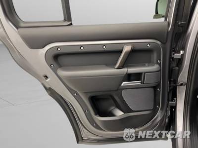 2021 Land Rover Defender 110 X - zdjęcie 42 z 50 - miniatura