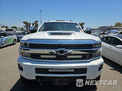 2017 Chevrolet Silverado 2500HD LTZ Crew Cab Medium Bed 1LZ - zdjęcie 2 z 20 - miniatura