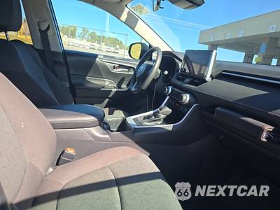2023 Toyota RAV4 XLE - zdjęcie 14 z 30 - miniatura
