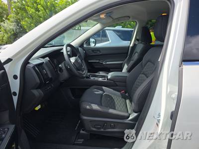2026 Nissan Pathfinder SV - zdjęcie 7 z 20 - miniatura