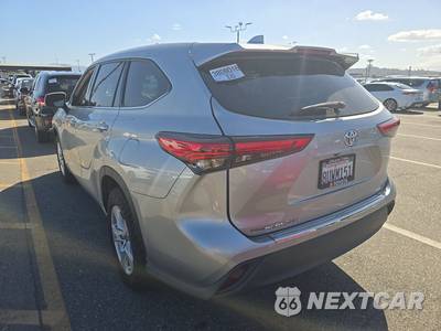 2021 Toyota Highlander LE - zdjęcie 6 z 26 - miniatura