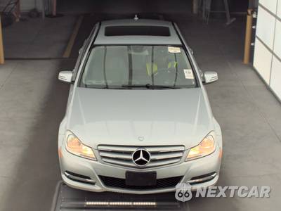 2013 Mercedes-Benz C 300 4MATIC Sedan - zdjęcie 2 z 28 - miniatura