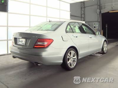 2013 Mercedes-Benz C 300 4MATIC Sedan - zdjęcie 4 z 28 - miniatura