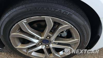 2019 Ford Fusion SEL - zdjęcie 20 z 37 - miniatura