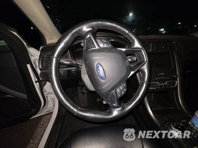 2019 Ford Fusion SEL - zdjęcie 10 z 37 - miniatura