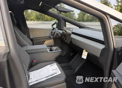 2026 Tesla Cybertruck Crew Cab Medium Bed - zdjęcie 13 z 14 - miniatura