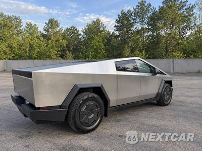 2026 Tesla Cybertruck Crew Cab Medium Bed - zdjęcie 3 z 14 - miniatura