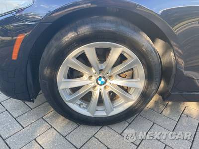 2014 BMW 5 Series Sedan 528i xDrive - zdjęcie 13 z 38 - miniatura