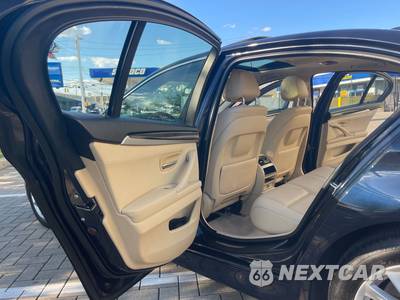 2014 BMW 5 Series Sedan 528i xDrive - zdjęcie 23 z 38 - miniatura