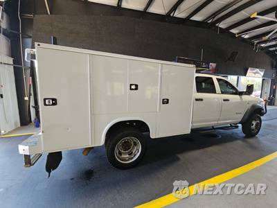2020 Ram 4500 Cab Chassis Tradesman Crew Cab DRW - zdjęcie 4 z 17 - miniatura