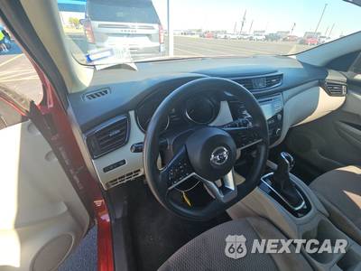 2017 Nissan Rogue Sport S - zdjęcie 11 z 34 - miniatura