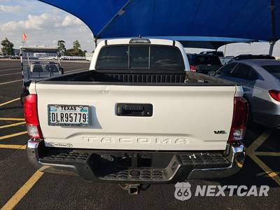 2017 Toyota Tacoma SR5 Crew Cab Medium Bed - zdjęcie 5 z 23 - miniatura
