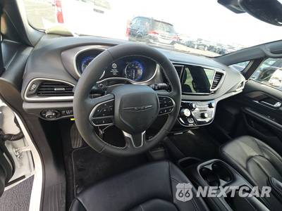 2026 Chrysler Pacifica Select 121.6" WB - zdjęcie 11 z 35 - miniatura