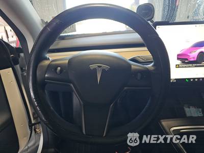 2024 Tesla Model Y Long Range - zdjęcie 10 z 17 - miniatura