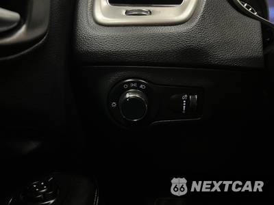 2018 Jeep Compass Sport - zdjęcie 34 z 50 - miniatura