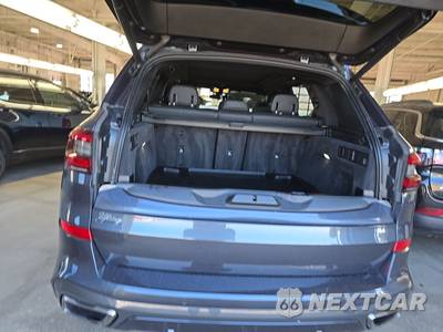 2021 BMW X5 Sports Activity Vehicle M50i - zdjęcie 11 z 23 - miniatura