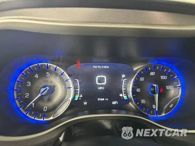 2022 Chrysler Pacifica Touring L 121.6" WB - zdjęcie 14 z 46 - miniatura