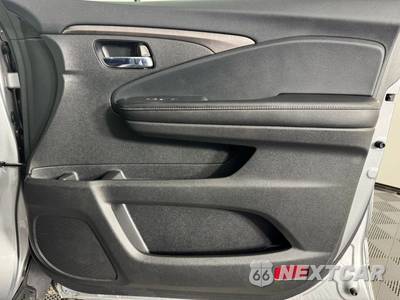 2019 Honda Ridgeline RTL-T Crew Cab Medium Bed - zdjęcie 40 z 46 - miniatura