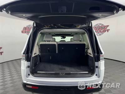2023 Jeep Grand Wagoneer - zdjęcie 27 z 50 - miniatura