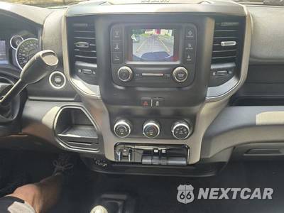 2019 Ram 3500 Tradesman Crew Cab Long Bed DRW - zdjęcie 10 z 38 - miniatura