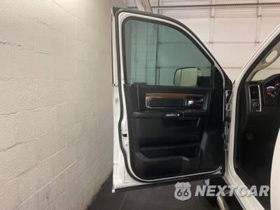 2014 Ram 3500 Laramie Crew Cab Long Bed - zdjęcie 25 z 47 - miniatura