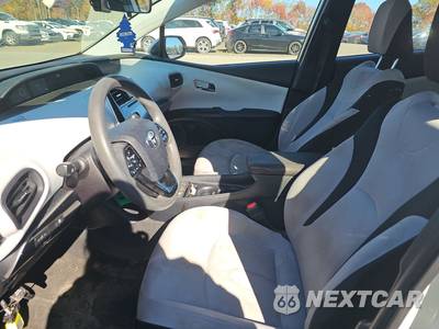 2019 Toyota Prius L Eco - zdjęcie 7 z 32 - miniatura