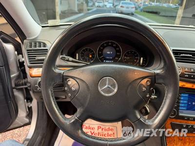 2006 Mercedes-Benz E 350 Sedan - zdjęcie 12 z 39 - miniatura
