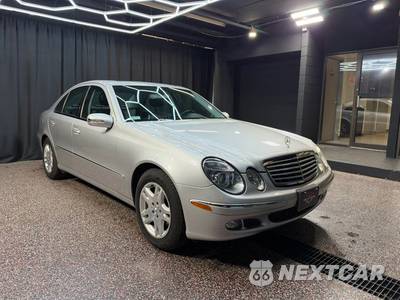 2006 Mercedes-Benz E 350 Sedan - zdjęcie 9 z 39 - miniatura